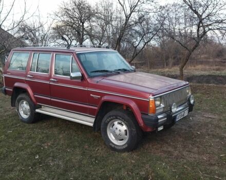 Красный Джип Гранд Вагонер, объемом двигателя 2.1 л и пробегом 400 тыс. км за 3000 $, фото 4 на Automoto.ua