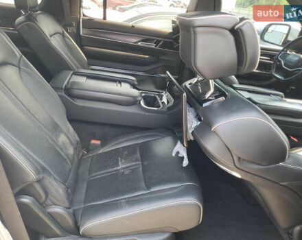 Сірий Джип Гранд Вагонер, об'ємом двигуна 6.42 л та пробігом 92 тис. км за 36000 $, фото 4 на Automoto.ua