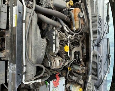 Черный Джип Либерти, объемом двигателя 2.5 л и пробегом 244 тыс. км за 3500 $, фото 8 на Automoto.ua