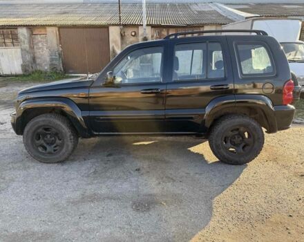 Черный Джип Либерти, объемом двигателя 2.5 л и пробегом 234 тыс. км за 2800 $, фото 4 на Automoto.ua