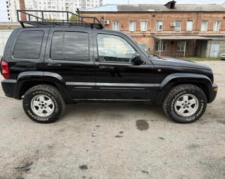 Джип Либерти 2002 в Харькове на Automoto.ua Черный Джип Либерти, объемом двигателя 2.5 л и пробегом 231 тыс. км за 3500 $, фото 4 на Automoto.ua