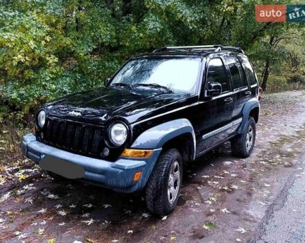 Чорний Джип Liberty, об'ємом двигуна 3.8 л та пробігом 178 тис. км за 8100 $, фото 6 на Automoto.ua