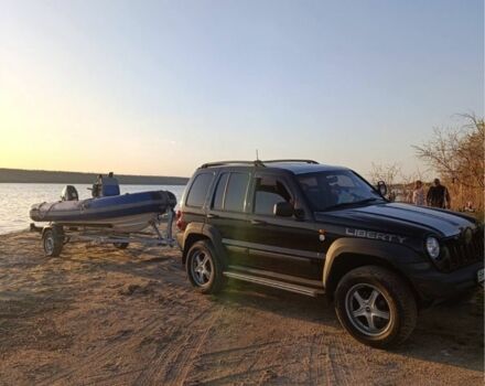 Чорний Джип Liberty, об'ємом двигуна 2.8 л та пробігом 309 тис. км за 10000 $, фото 6 на Automoto.ua