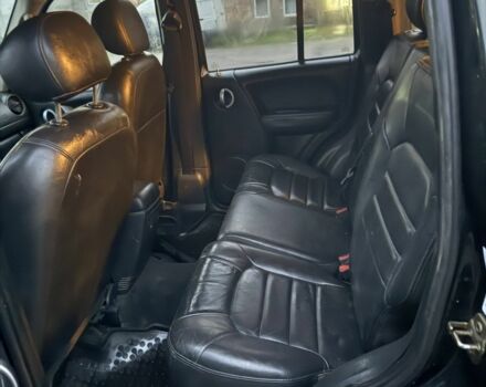 Чорний Джип Liberty, об'ємом двигуна 2.5 л та пробігом 307 тис. км за 3600 $, фото 7 на Automoto.ua