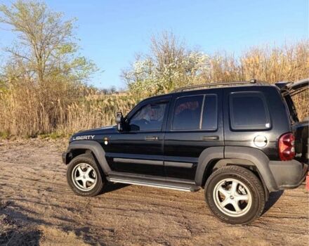 Чорний Джип Liberty, об'ємом двигуна 2.8 л та пробігом 309 тис. км за 10000 $, фото 4 на Automoto.ua
