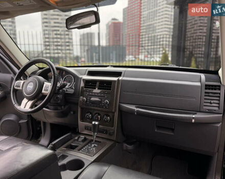 Черный Джип Либерти, объемом двигателя 3.7 л и пробегом 257 тыс. км за 6999 $, фото 22 на Automoto.ua