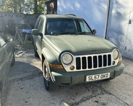 Черный Джип Либерти, объемом двигателя 2.8 л и пробегом 145 тыс. км за 4000 $, фото 2 на Automoto.ua