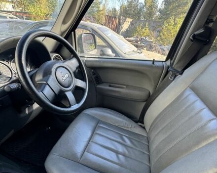 Черный Джип Либерти, объемом двигателя 2.8 л и пробегом 145 тыс. км за 4000 $, фото 13 на Automoto.ua