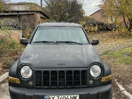 Черный Джип Либерти, объемом двигателя 2.8 л и пробегом 2 тыс. км за 4000 $, фото 1 на Automoto.ua