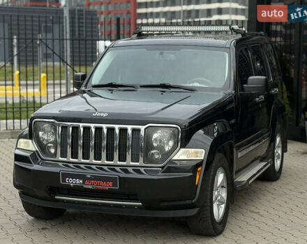 Черный Джип Либерти, объемом двигателя 3.7 л и пробегом 257 тыс. км за 6999 $, фото 1 на Automoto.ua