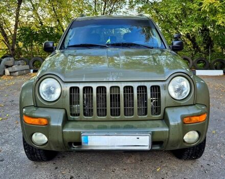 Джип Liberty, об'ємом двигуна 2.8 л та пробігом 300 тис. км за 3800 $, фото 1 на Automoto.ua