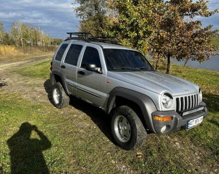 Серый Джип Либерти, объемом двигателя 2.5 л и пробегом 161 тыс. км за 5300 $, фото 2 на Automoto.ua