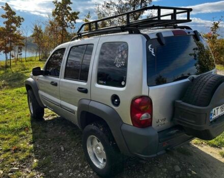 Серый Джип Либерти, объемом двигателя 2.5 л и пробегом 161 тыс. км за 5300 $, фото 7 на Automoto.ua