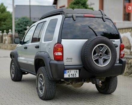 Серый Джип Либерти, объемом двигателя 3.7 л и пробегом 290 тыс. км за 7500 $, фото 5 на Automoto.ua