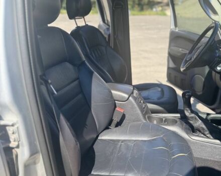 Джип Либерти 2003 в Киеве на Automoto.ua Серый Джип Либерти, объемом двигателя 2.5 л и пробегом 361 тыс. км за 6000 $, фото 4 на Automoto.ua