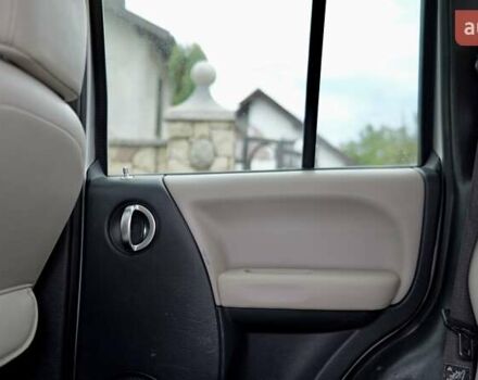 Серый Джип Либерти, объемом двигателя 3.7 л и пробегом 290 тыс. км за 7500 $, фото 25 на Automoto.ua