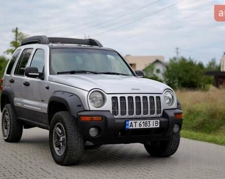 Серый Джип Либерти, объемом двигателя 3.7 л и пробегом 290 тыс. км за 7500 $, фото 3 на Automoto.ua