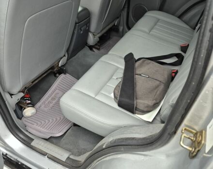 Сірий Джип Liberty, об'ємом двигуна 0 л та пробігом 230 тис. км за 6500 $, фото 4 на Automoto.ua