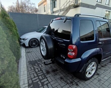 Синий Джип Либерти, объемом двигателя 3.7 л и пробегом 260 тыс. км за 6000 $, фото 2 на Automoto.ua