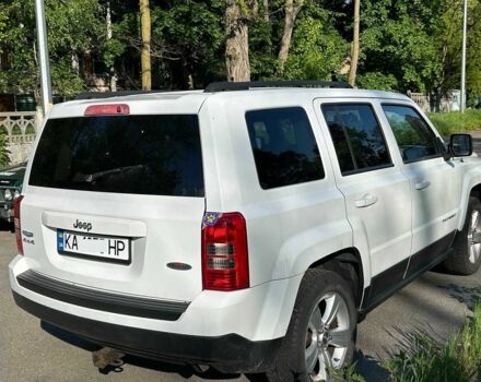 Белый Джип Патриот, объемом двигателя 2.36 л и пробегом 167 тыс. км за 12300 $, фото 4 на Automoto.ua