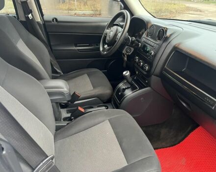 Белый Джип Патриот, объемом двигателя 2 л и пробегом 210 тыс. км за 8500 $, фото 14 на Automoto.ua