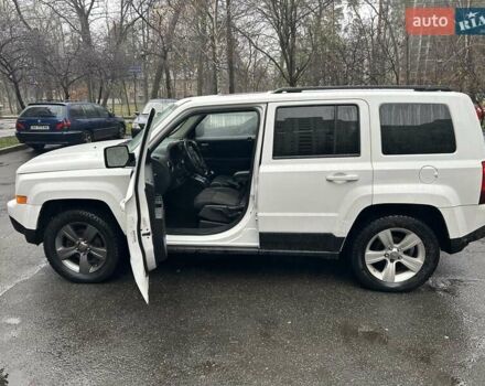 Белый Джип Патриот, объемом двигателя 2.36 л и пробегом 267 тыс. км за 7200 $, фото 11 на Automoto.ua