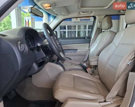Белый Джип Патриот, объемом двигателя 2.36 л и пробегом 265 тыс. км за 9600 $, фото 13 на Automoto.ua