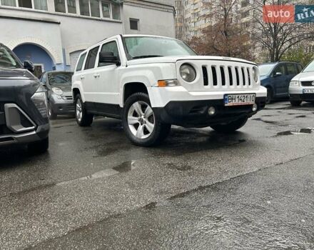 Белый Джип Патриот, объемом двигателя 2.36 л и пробегом 267 тыс. км за 7200 $, фото 2 на Automoto.ua