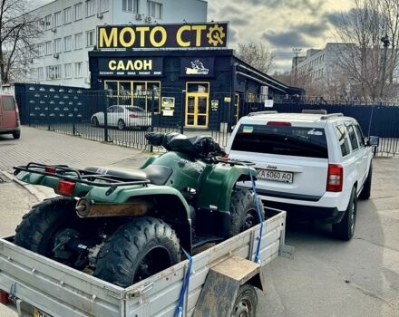 Белый Джип Патриот, объемом двигателя 2 л и пробегом 220 тыс. км за 9300 $, фото 4 на Automoto.ua