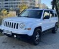 Белый Джип Патриот, объемом двигателя 2 л и пробегом 220 тыс. км за 9300 $, фото 1 на Automoto.ua