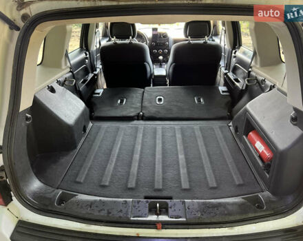 Белый Джип Патриот, объемом двигателя 2 л и пробегом 200 тыс. км за 9200 $, фото 10 на Automoto.ua