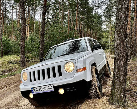 Белый Джип Патриот, объемом двигателя 2 л и пробегом 200 тыс. км за 9200 $, фото 12 на Automoto.ua