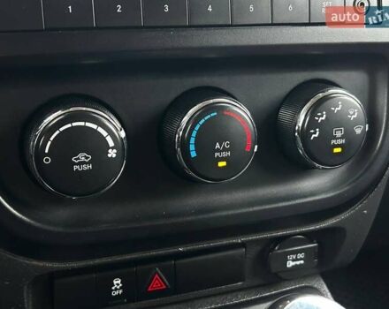 Белый Джип Патриот, объемом двигателя 2 л и пробегом 138 тыс. км за 8690 $, фото 20 на Automoto.ua