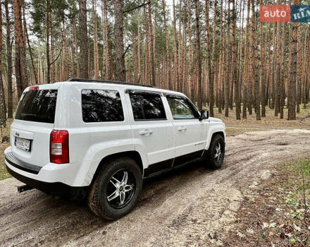 Белый Джип Патриот, объемом двигателя 2 л и пробегом 200 тыс. км за 9200 $, фото 16 на Automoto.ua