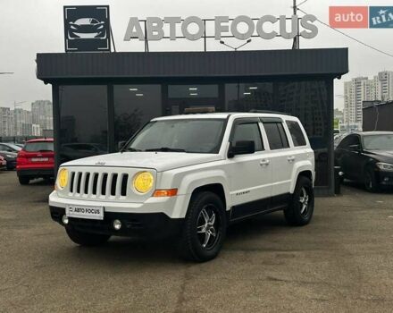 Белый Джип Патриот, объемом двигателя 2 л и пробегом 138 тыс. км за 8690 $, фото 3 на Automoto.ua