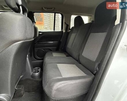 Белый Джип Патриот, объемом двигателя 2 л и пробегом 138 тыс. км за 8690 $, фото 11 на Automoto.ua