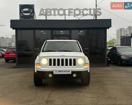 Белый Джип Патриот, объемом двигателя 2 л и пробегом 138 тыс. км за 8690 $, фото 2 на Automoto.ua