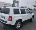 Белый Джип Патриот, объемом двигателя 2.4 л и пробегом 328 тыс. км за 7200 $, фото 6 на Automoto.ua