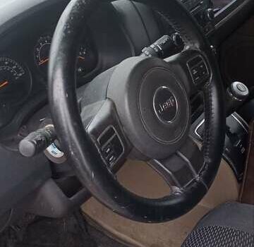 Белый Джип Патриот, объемом двигателя 2.4 л и пробегом 268 тыс. км за 7800 $, фото 5 на Automoto.ua