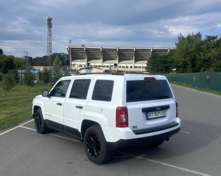 Білий Джип Patriot, об'ємом двигуна 2 л та пробігом 184 тис. км за 9950 $, фото 2 на Automoto.ua