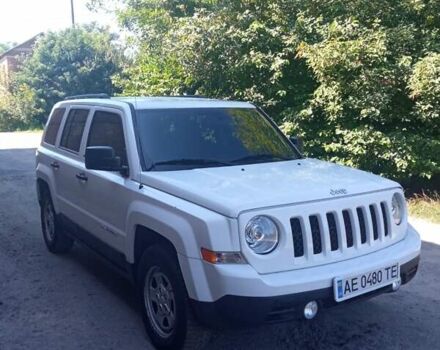 Белый Джип Патриот, объемом двигателя 2.36 л и пробегом 67 тыс. км за 8800 $, фото 11 на Automoto.ua