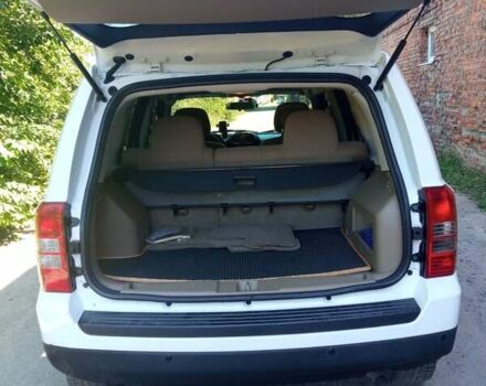 Белый Джип Патриот, объемом двигателя 2.36 л и пробегом 67 тыс. км за 8800 $, фото 8 на Automoto.ua