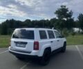 Білий Джип Patriot, об'ємом двигуна 2 л та пробігом 184 тис. км за 9950 $, фото 3 на Automoto.ua