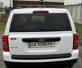 Белый Джип Патриот, объемом двигателя 2.4 л и пробегом 268 тыс. км за 7800 $, фото 3 на Automoto.ua