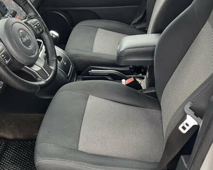 Білий Джип Patriot, об'ємом двигуна 2.36 л та пробігом 176 тис. км за 10500 $, фото 18 на Automoto.ua