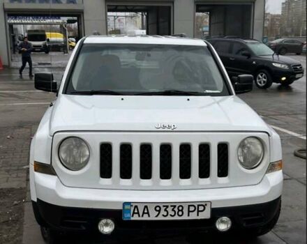 Белый Джип Патриот, объемом двигателя 2.4 л и пробегом 268 тыс. км за 7800 $, фото 1 на Automoto.ua