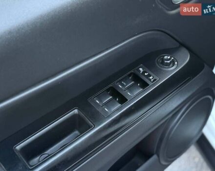 Белый Джип Патриот, объемом двигателя 2.36 л и пробегом 139 тыс. км за 10499 $, фото 8 на Automoto.ua