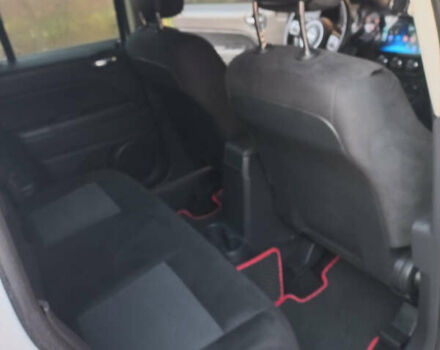 Белый Джип Патриот, объемом двигателя 2.36 л и пробегом 95 тыс. км за 10200 $, фото 9 на Automoto.ua