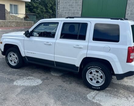 Білий Джип Patriot, об'ємом двигуна 2 л та пробігом 170 тис. км за 8700 $, фото 5 на Automoto.ua