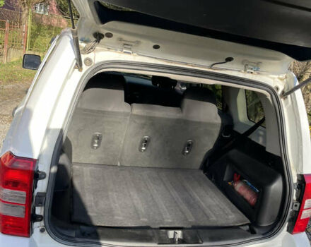 Белый Джип Патриот, объемом двигателя 2.36 л и пробегом 275 тыс. км за 7300 $, фото 10 на Automoto.ua